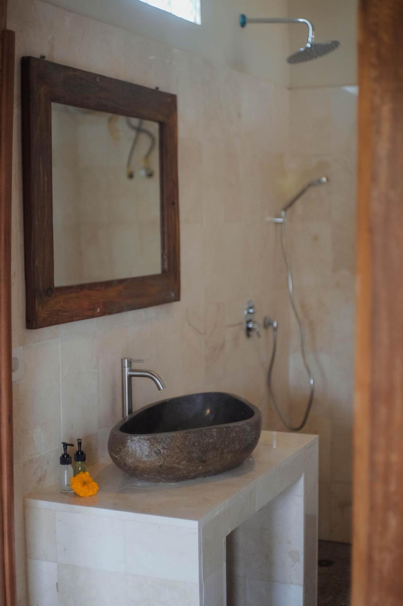 Nirwa 1 Ubud Guesthouse Εξωτερικό φωτογραφία