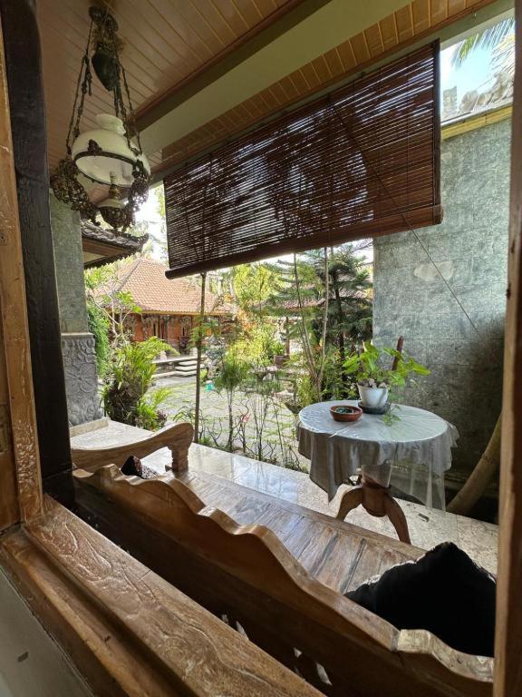 Nirwa 1 Ubud Guesthouse Δωμάτιο φωτογραφία